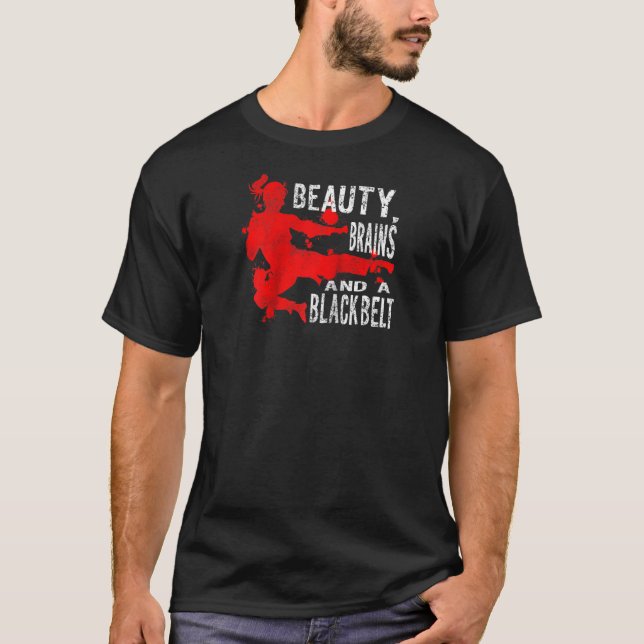 Camiseta Funny Beauty Brava Una Cita De Karate Aburrido Del (Anverso)