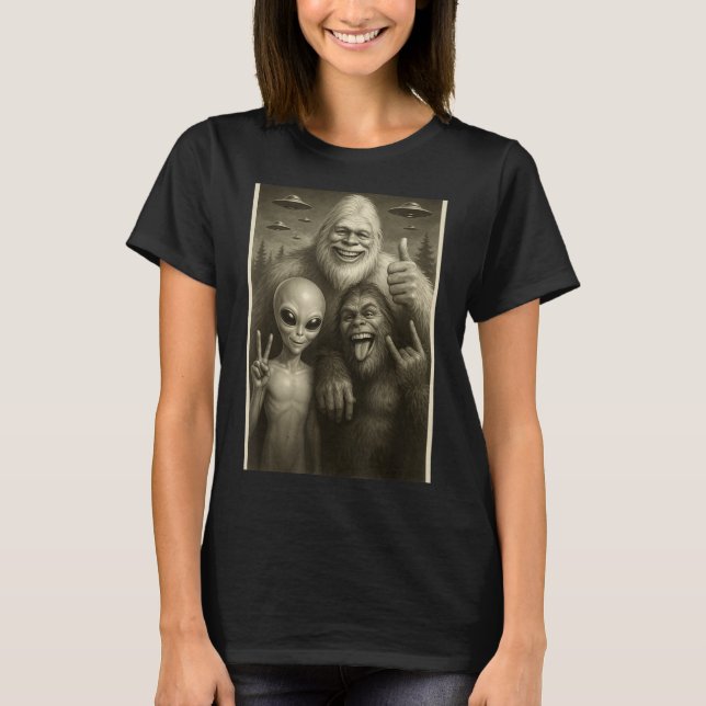 Camiseta Funny Bigfoot, Alien, &amp; Yeti Sasquatch Rock On (Anverso)
