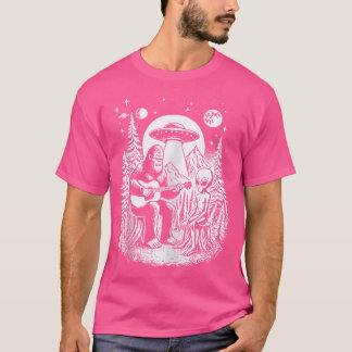 Camiseta Funny Bigfoot Alien Spaceship Big Foot Sasquatch A
