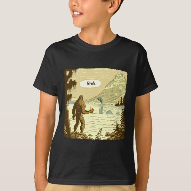 Camiseta Funny Bigfoot And Nessie Bruh Moment Beer  (Anverso)