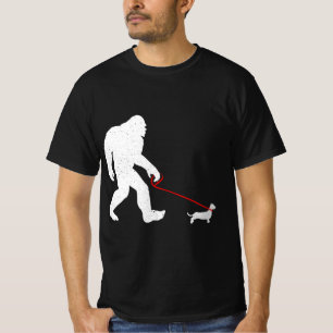 Camiseta Funny Bigfoot Sasquatch Walking Dachshund Weiner D