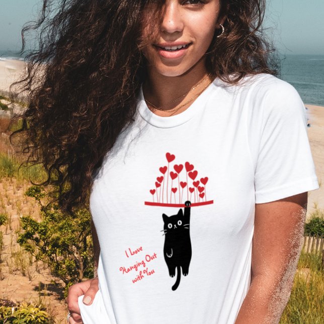 Camiseta Funny Black Cat Hanging Out Valentine's Day (Subido por el creador)