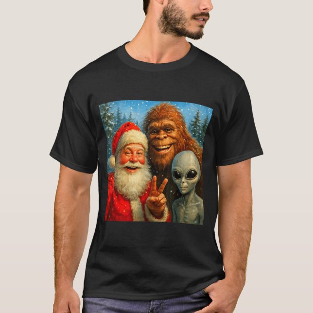 Camiseta Funny Cat Selfie With Santa Claus &amp; Bigfoot Me (Anverso)