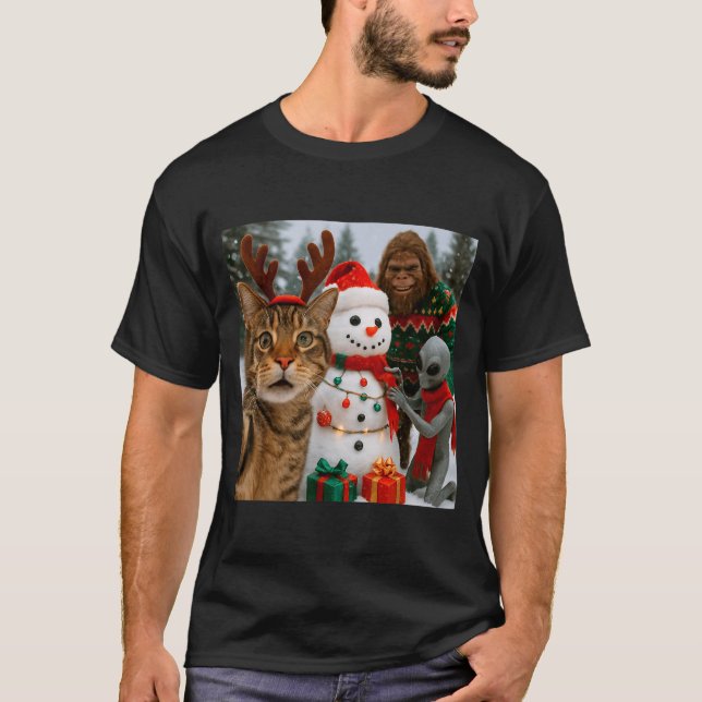Camiseta Funny Christmas Cat Selfie With Bigfoot Alien &amp (Anverso)