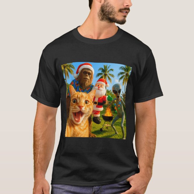 Camiseta Funny Christmas Cat Selfie With Bigfoot &amp; Alie (Anverso)