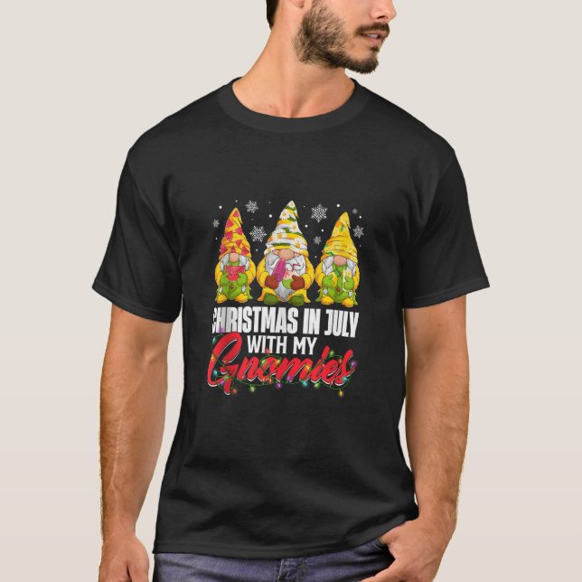 Camiseta Funny Christmas In July With My Gnomies Gnome Hawa (Anverso)