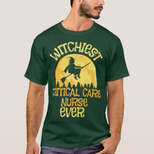 Camiseta Funny Critical Care Nurse Witch Halloween Humor 37