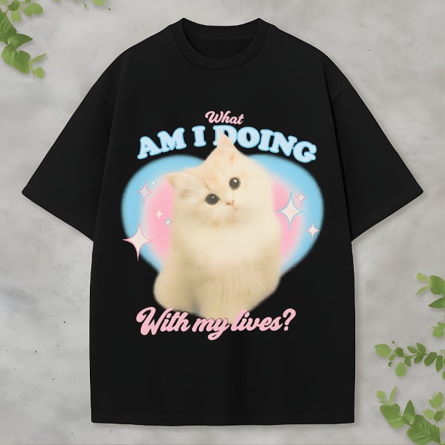 Camiseta Funny Cute Existential Cat Meme Pastel Retro Style (Subido por el creador)