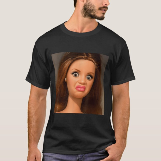 Camiseta Funny Doll Face Meme Disgusting  (Anverso)