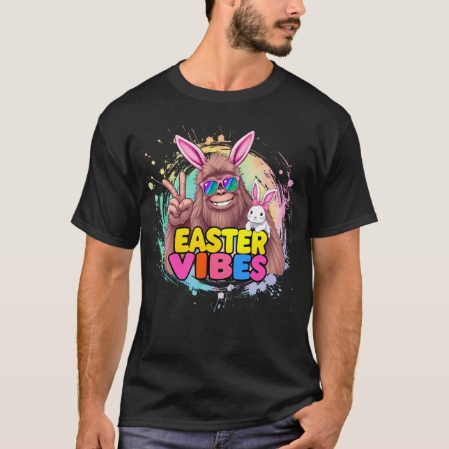 Camiseta Funny Easter Vibes Bigfoot Bunny Ears Sasquatch (Anverso)