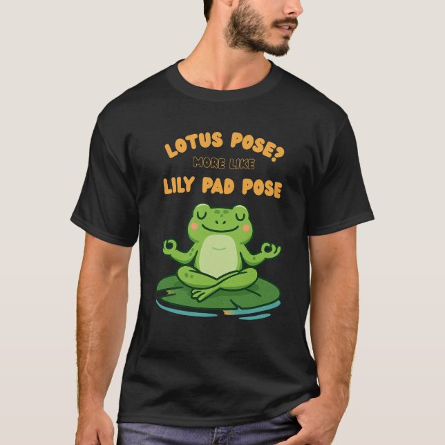 Camiseta Funny Frog Yoga Personalizado Lotus Lily Pad Pose  (Anverso)