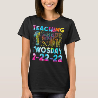 Camiseta Funny Happy Twosday Tuesday February 22Nd 2022 Com