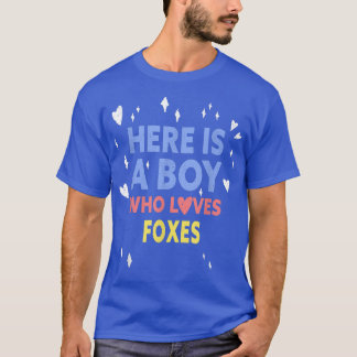 Camiseta Funny Here Is A Boy Who Loves Foes