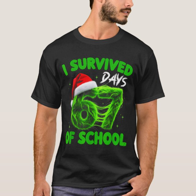 Camiseta Funny I Survived 67 Days Of School Christmas Kids  (Anverso)