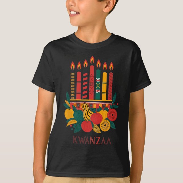 Camiseta Funny Kinara Siete Velas Kwanzaa Celebración 2 (Anverso)