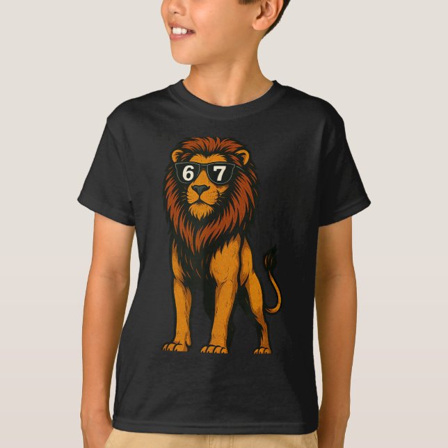 Camiseta Funny Lion Sungles 67 Six Seven Meme  (Anverso)