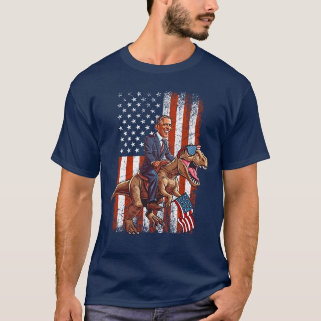 Camiseta Funny Obama Riding TRex Patriotic and Sarcastic US (Anverso)