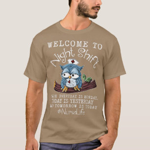 Camiseta Funny Owl Night Shift Nurse Life Scrub Nurses Day 