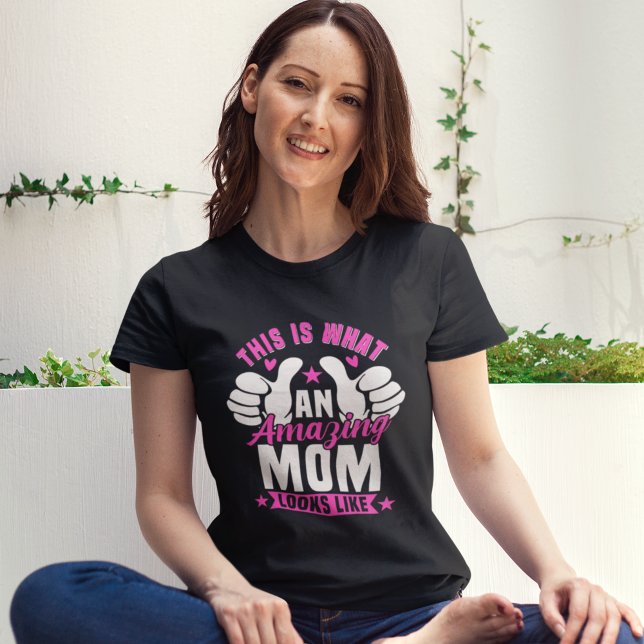 Camiseta Funny phrase from an incredible mom (Subido por el creador)