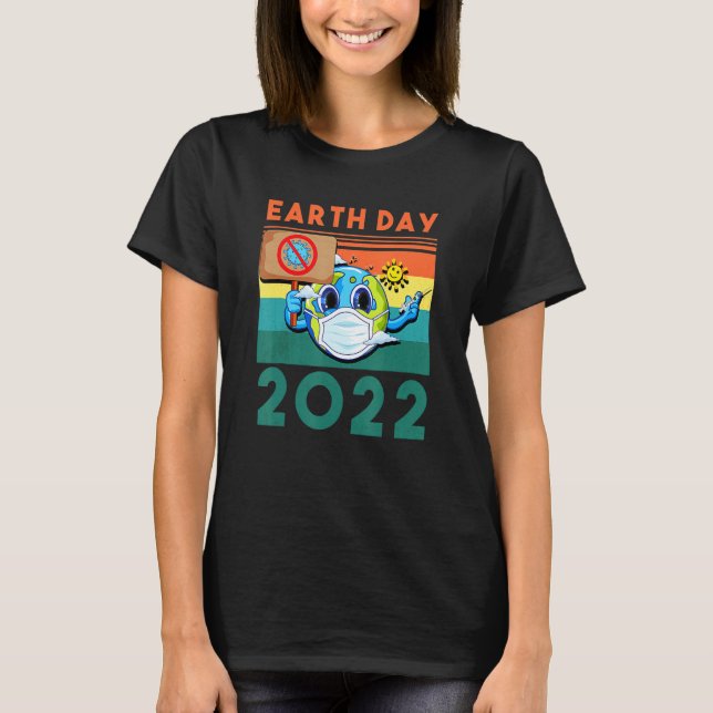 Camiseta Funny Planet Earth Wearing Mask Earth Day 2022 (Anverso)