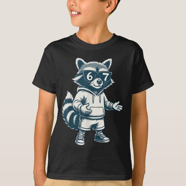 Camiseta Funny Raccoon 67 Meme Six Seven  (Anverso)