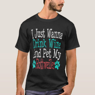 Camiseta Funny Rottweiler Dog Mom Dad Wine Lover