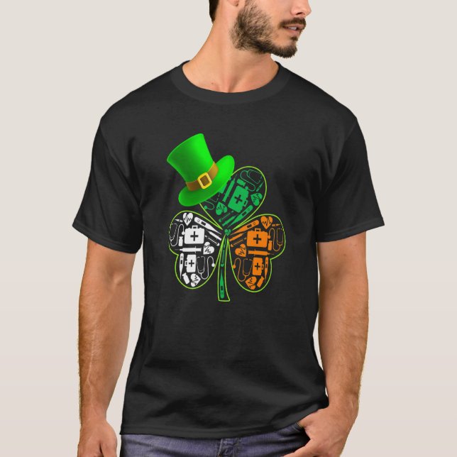 Camiseta Funny Saint Patrick S Day Médica Shamrock Gorra Ir (Anverso)