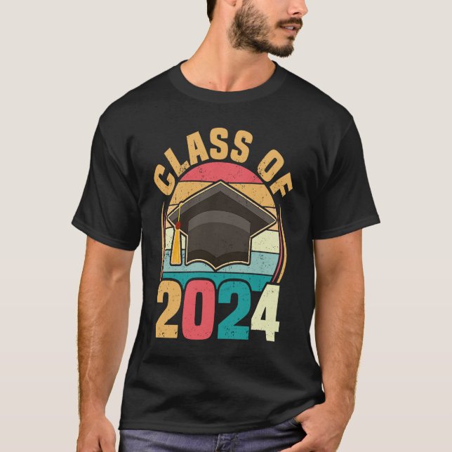 Camiseta Funny Senior Class Of 2024 Retro Graduation 2024 (Anverso)