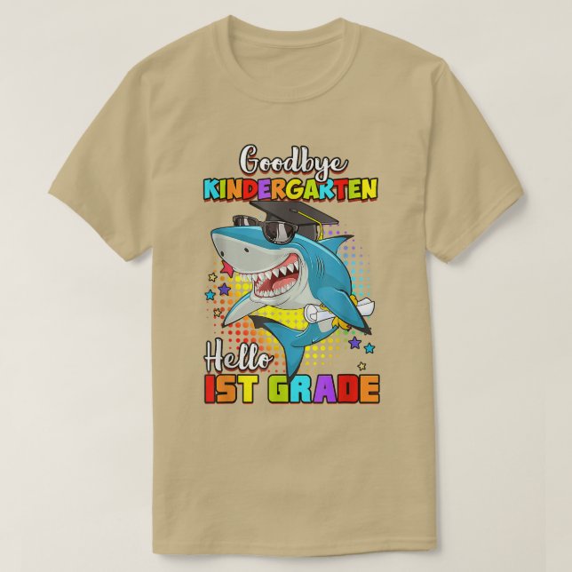Camiseta Funny Shark Goodbye Kindergarten Graduation Hello  (Diseño del anverso)
