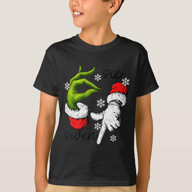 Camiseta Funny Six Seven 67 Meme 6 7 Christmas Elf Hand Boy (Anverso)