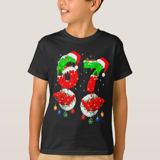 Camiseta Funny Six Seven 67 Meme 6 7 Christmas Santa Hand B (Anverso)