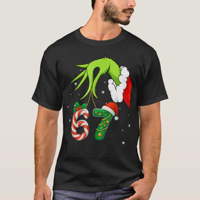 Camiseta Funny Six Seven 67 Meme 6 7 Elf Santa Christmas 	s (Anverso)