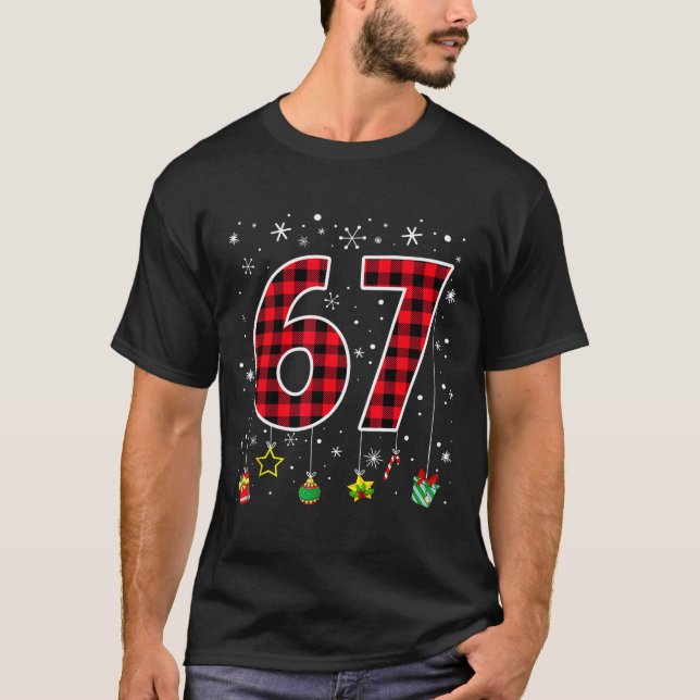Camiseta Funny Six Seven 6 7 Meme 67 Christmas Red Plaid Xm (Anverso)
