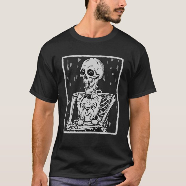 Camiseta Funny Skeleton abraza Yorkshire Terrier Halloween (Anverso)