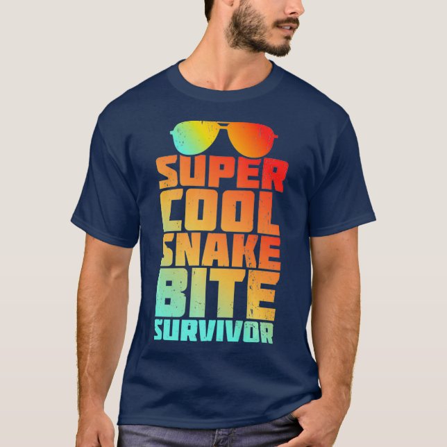 Camiseta Funny Snake Bite Survivor Recovery Get Well Joke (Anverso)