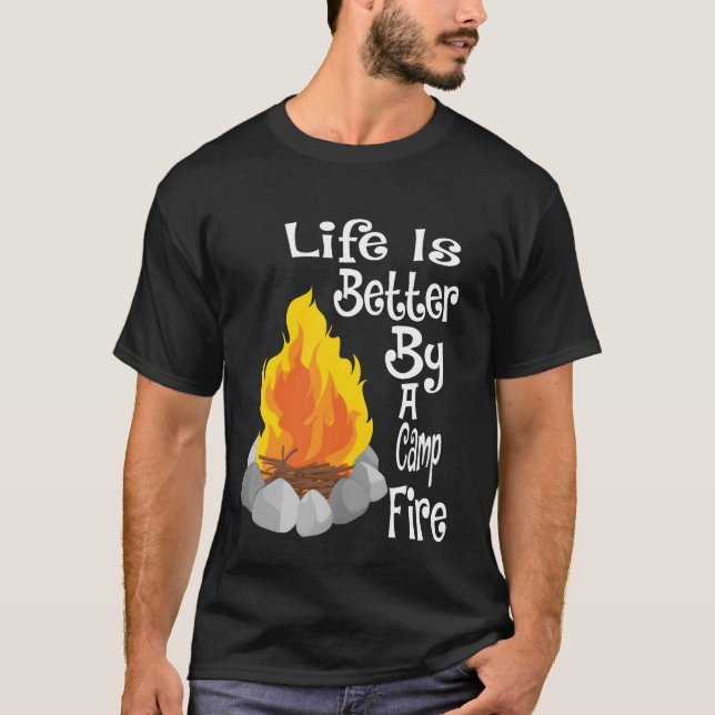Camiseta Funny squad life is better by a camp fire retro (Anverso)
