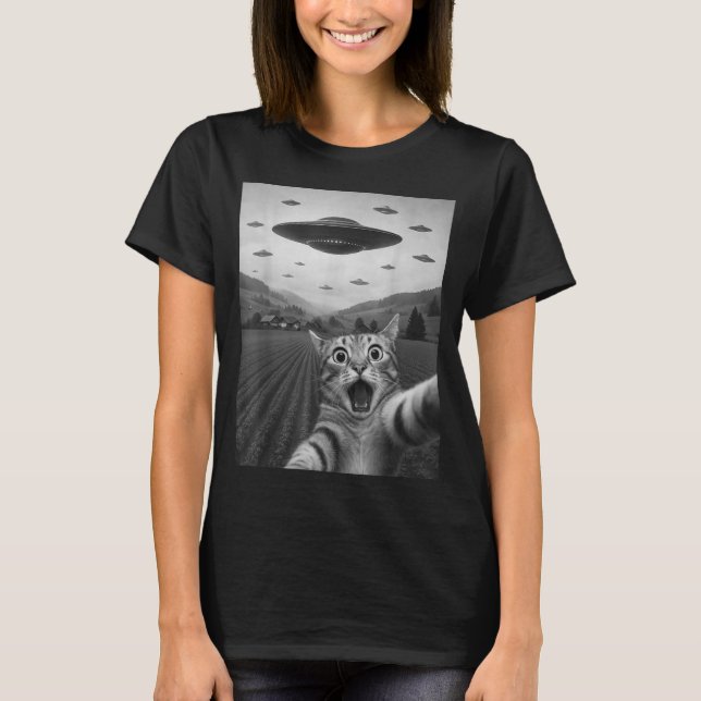 Camiseta Funny Surprised Ed Cat Selfie With Alien Ufo Cat U (Anverso)
