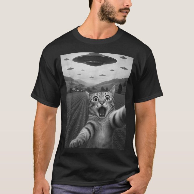 Camiseta Funny Surprised Ed Cat Selfie With Alien Ufo Cat U (Anverso)