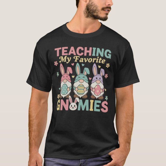 Camiseta Funny Teacher Gnome Teaching My Favorite Gnomies  (Anverso)