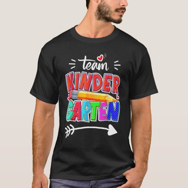 Camiseta Funny Team Kindergarten Teacher Student Back To Sc (Anverso)