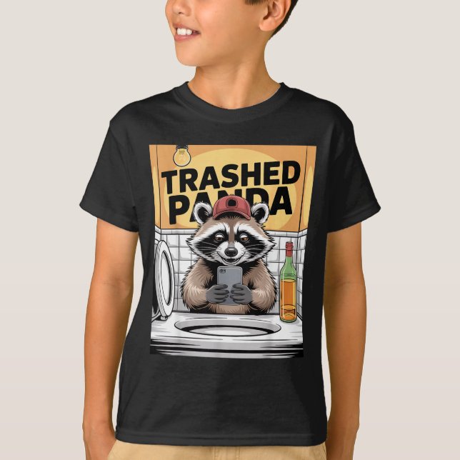 Camiseta Funny Trashed Panda Raccoon Gets Drunk  (Anverso)