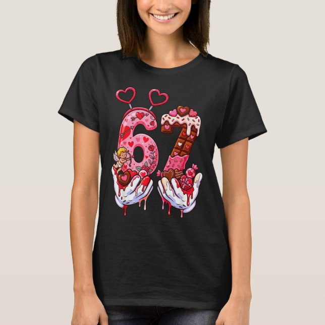 Camiseta Funny Valentine's Day 67 Meme Hands Six Seven Cud  (Anverso)