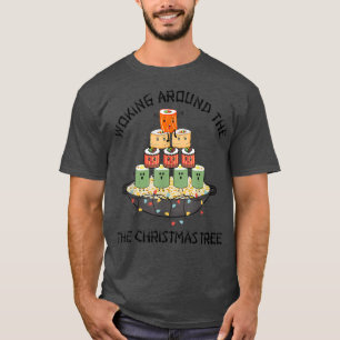 Camiseta Funny Woking Around the Christmas Tree Anime Kawai