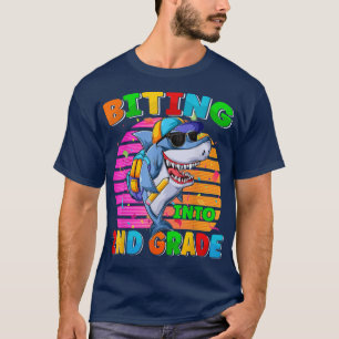 Camiseta Funy Biting To Second Grasse Back to School Shark