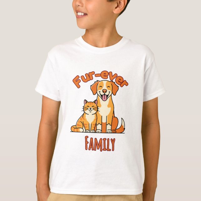 Camiseta Fur‑ever Family – Cute Cat & Dog for Pet Parents (Anverso)