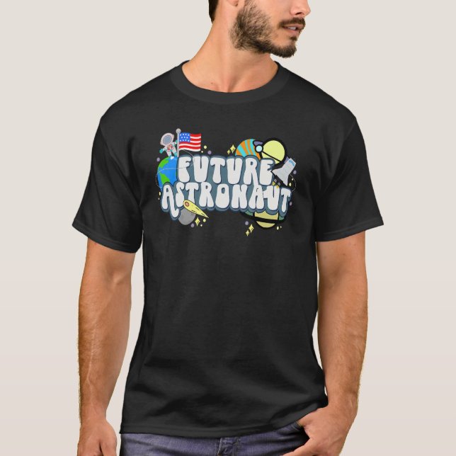 Camiseta Futuro Astronauta Cuto Para Niños Planeta Retro (Anverso)