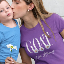 "G.O.A.T. MOM" Con Arte Daisies