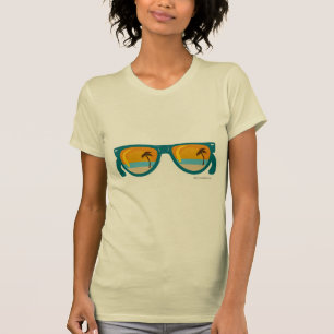 Camiseta Gafas de sol de vacaciones iluminadas por la playa