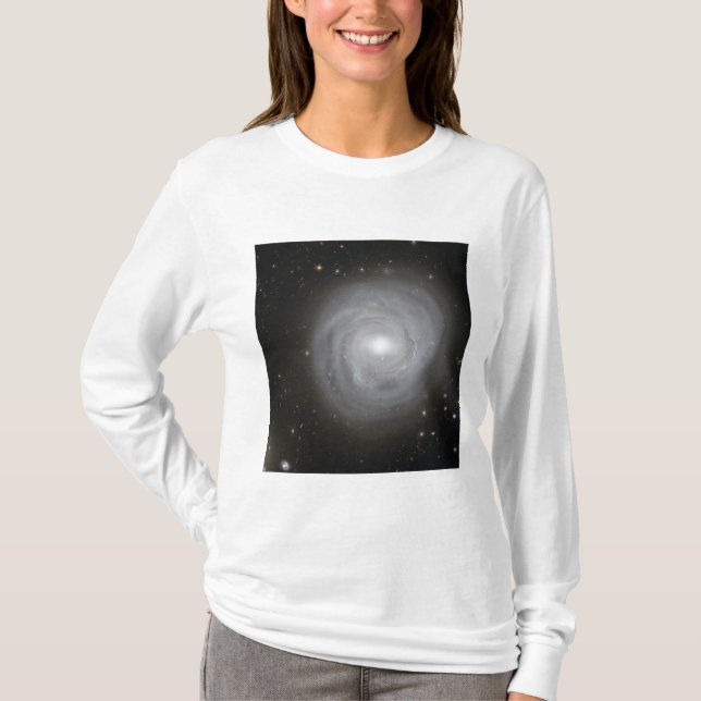 Camiseta Galaxia espiral NGC 4921 (Anverso)