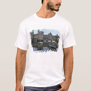 Camiseta Gales, castillo de Caernarfon, uno de los